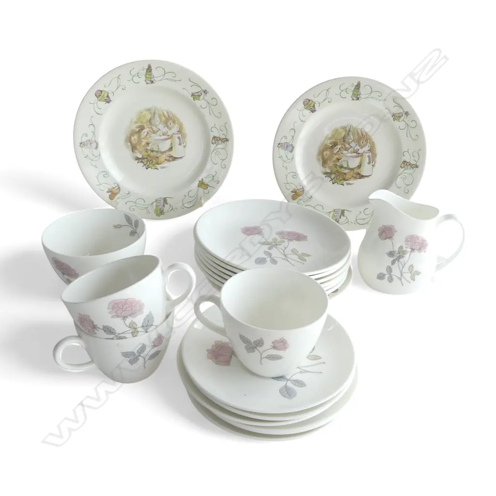 WEDGWOOD CHINA; PETER RABBIT / FLAME ROSE Image 1++