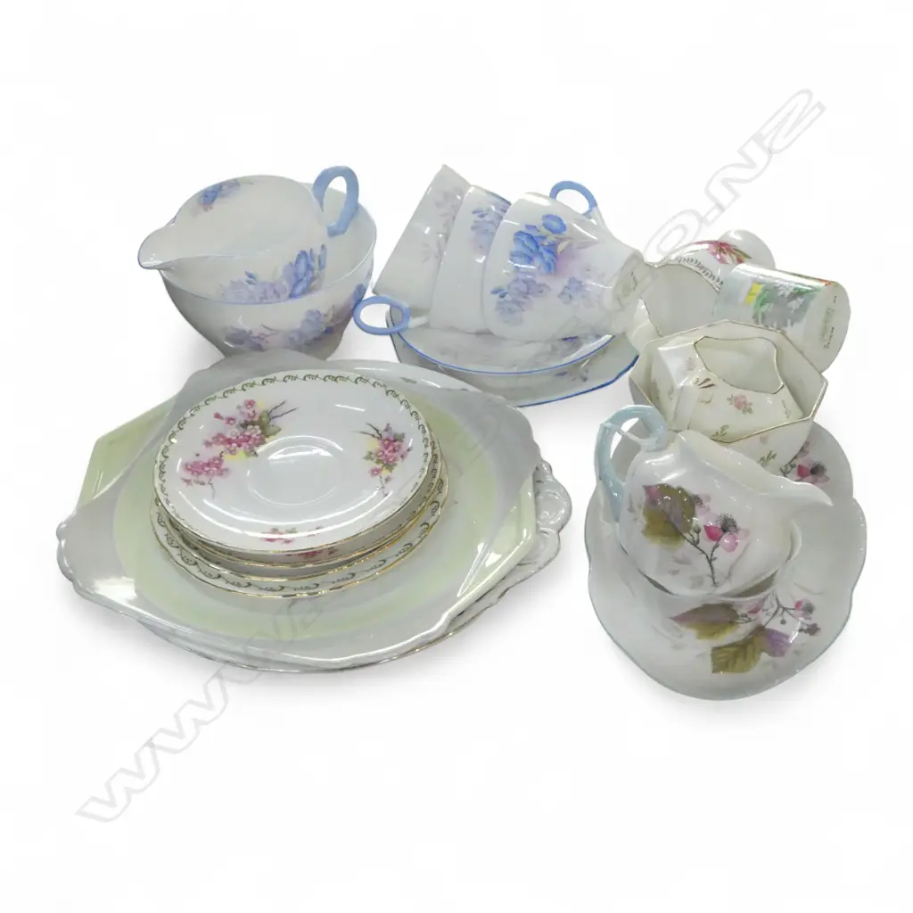 ASSORTED MIXED SHELLEY CHINA Image 1++