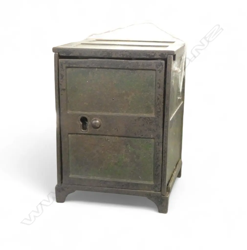 SAFE MONEY BANK Image 1++