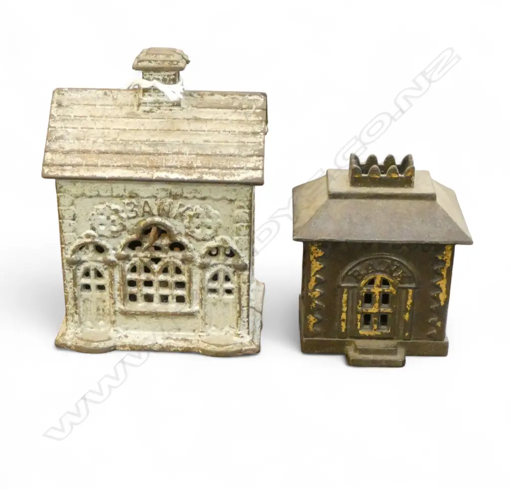 2 HOUSE BANKS Image 1++