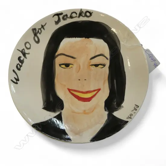 PAUL RAYNER (Whanganui artist) hand painted PLATE 'Wacko for Jacko' Dia.198mm
