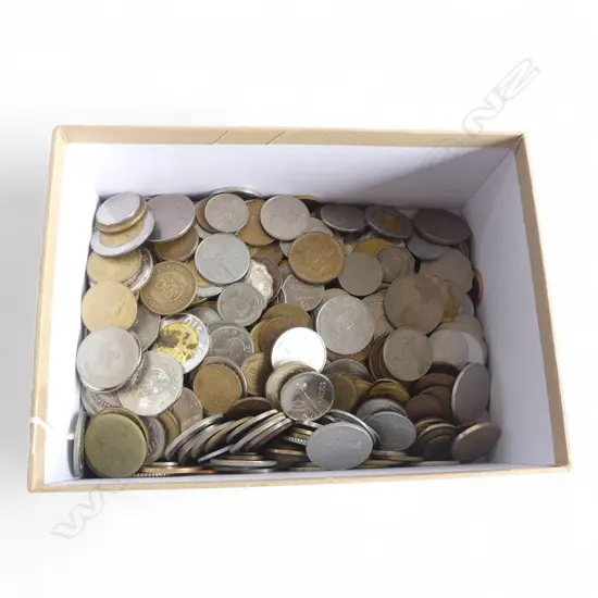 BOX OF WORLD COINS C1980'S ETC