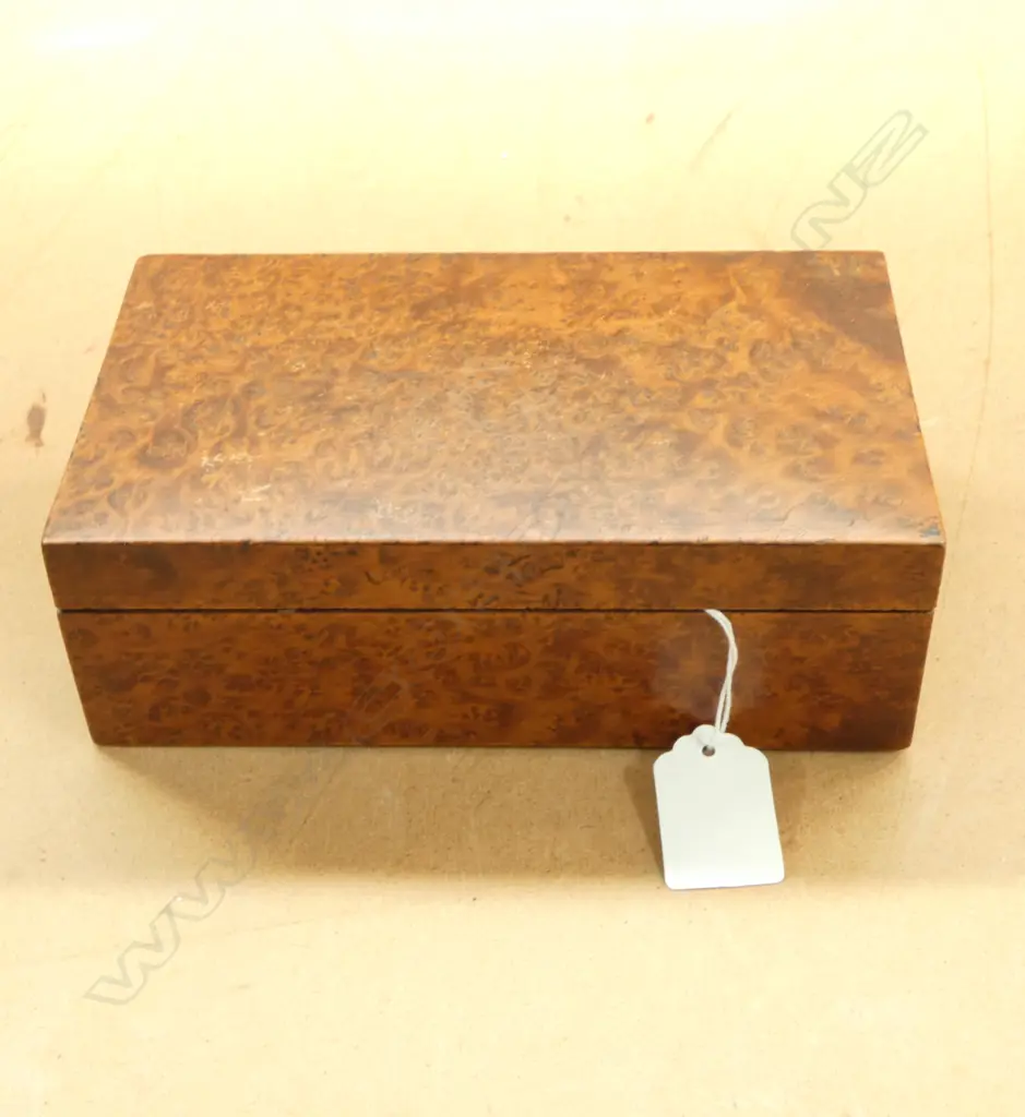 COLONIAL BURR TOTORA BOX 180x105x60mm Image 1++
