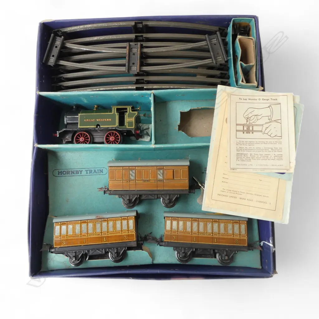 ORIGINAL HORNBY O GAUGE BOX GREAT WESTON ENGINE NO TENDER 3 CARRIAGES & TRACK Image 1++