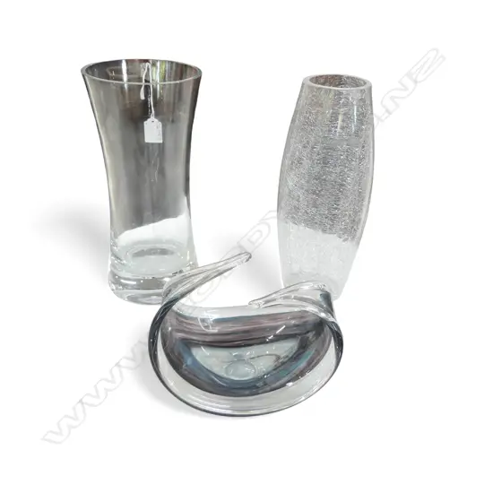 HOKITIKA SCULPTURAL GLASSE BOWL + 2 GLASS VASES H.300mm