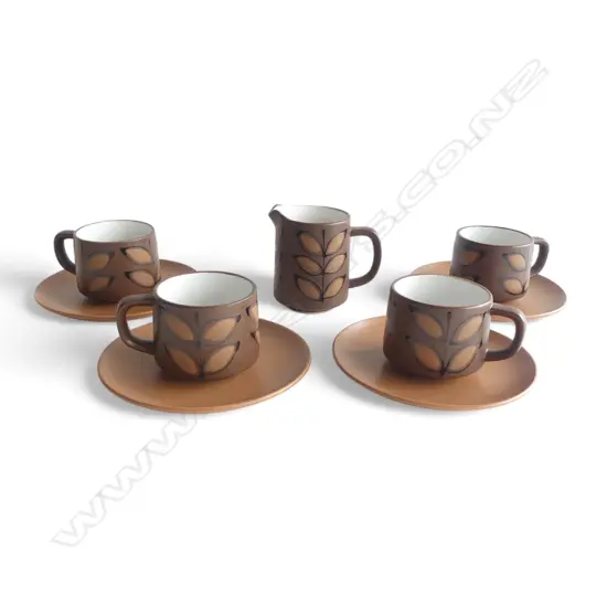 4 RETRO EARTHENWARE COFFEE CUPS & MILK JUG FROM BELGIUM