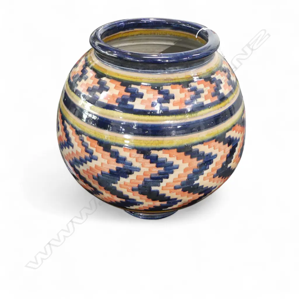 LG STUDIO POTTERY OVOID FLOOR POT H.420mm Image 1++