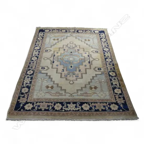 LG HAND KNOTTED TURKISH WOOL PILE CARPET, MARKS 2750x1950mm