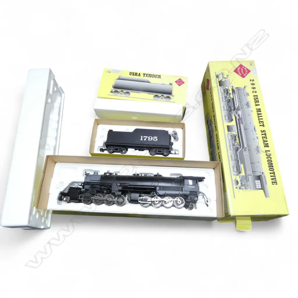 ARISTO CRAFT 2-8-8-2 USRA MALLET STEAM LOCOMOTIVE AT&SF #1795 L.750mm + TENDER L.440mmBOXED Image 1++