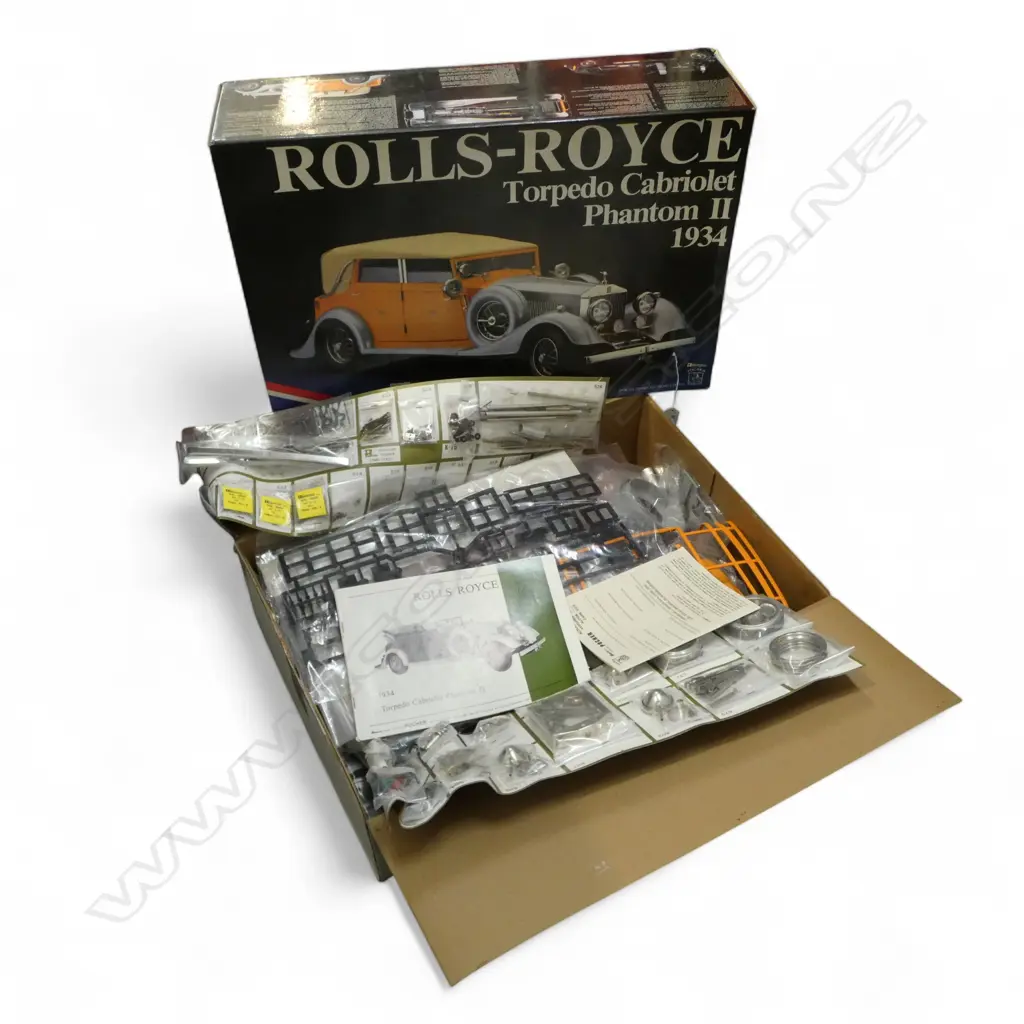 POCHER D'ITALIA MODEL CAR KIT ROLLS-ROYCE TORPEDO CABRIOLET PHANTOM II 1934 1/8 SCALE, BOXED 675x450x200mm Image 1++