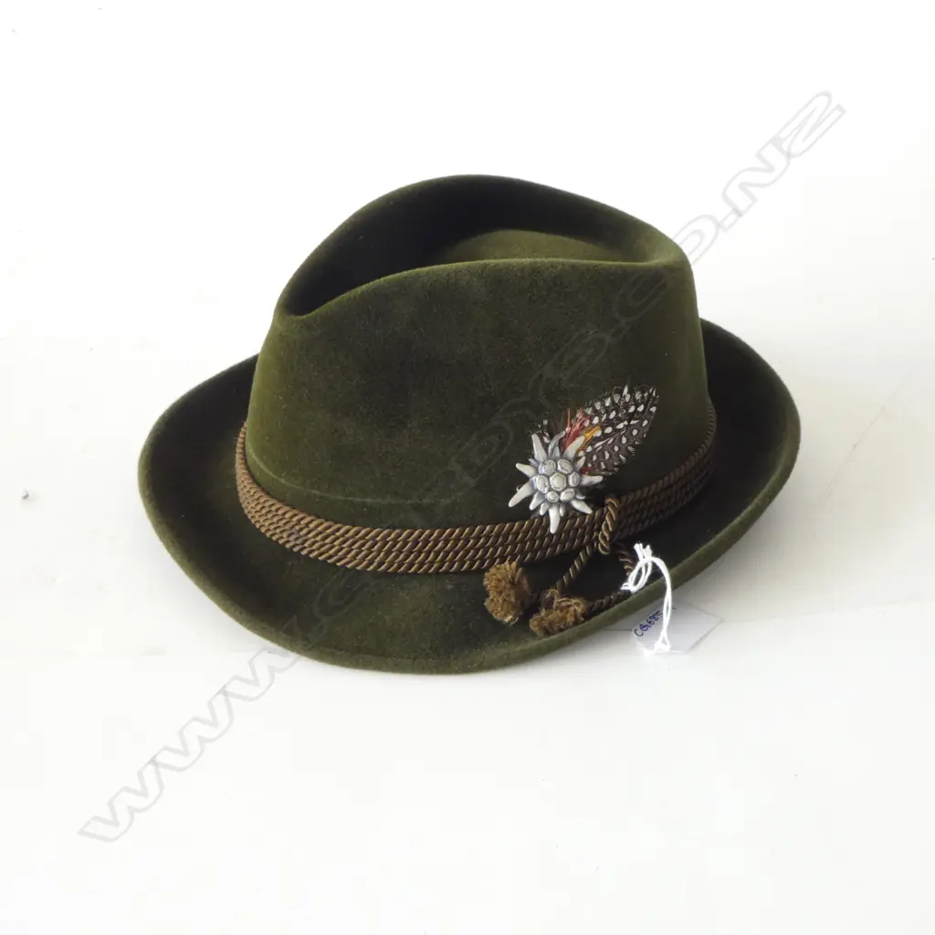 'JENNY' FUR FELT FEDORA Image 1++