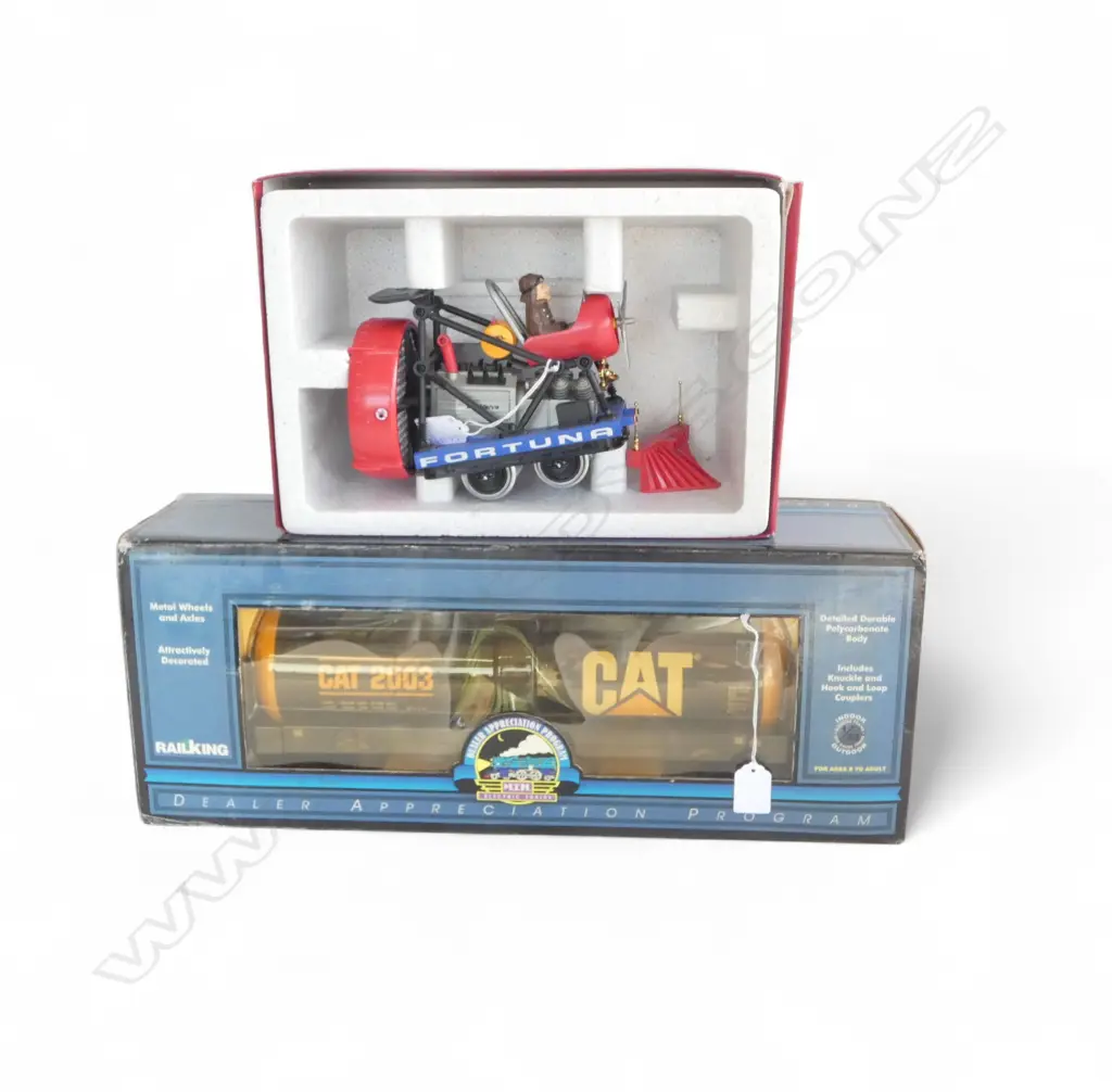 M.T.H. 2003 D.A.P. CATERPILLAR UNIBODY TANK CAR G-GAUGE + LGB #20020 'FORTUNA' FLYER, BOTH BOXED  Image 1++