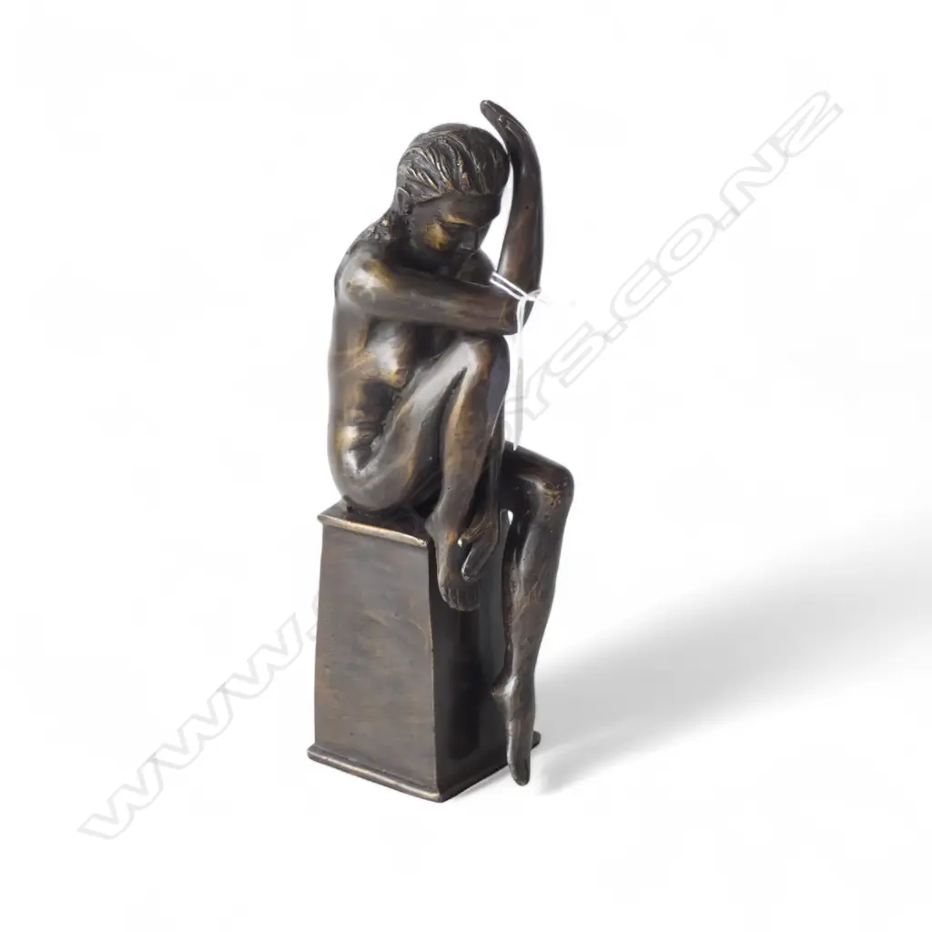 BRONZE; SEATED WOMAN H.300mm Image 1++