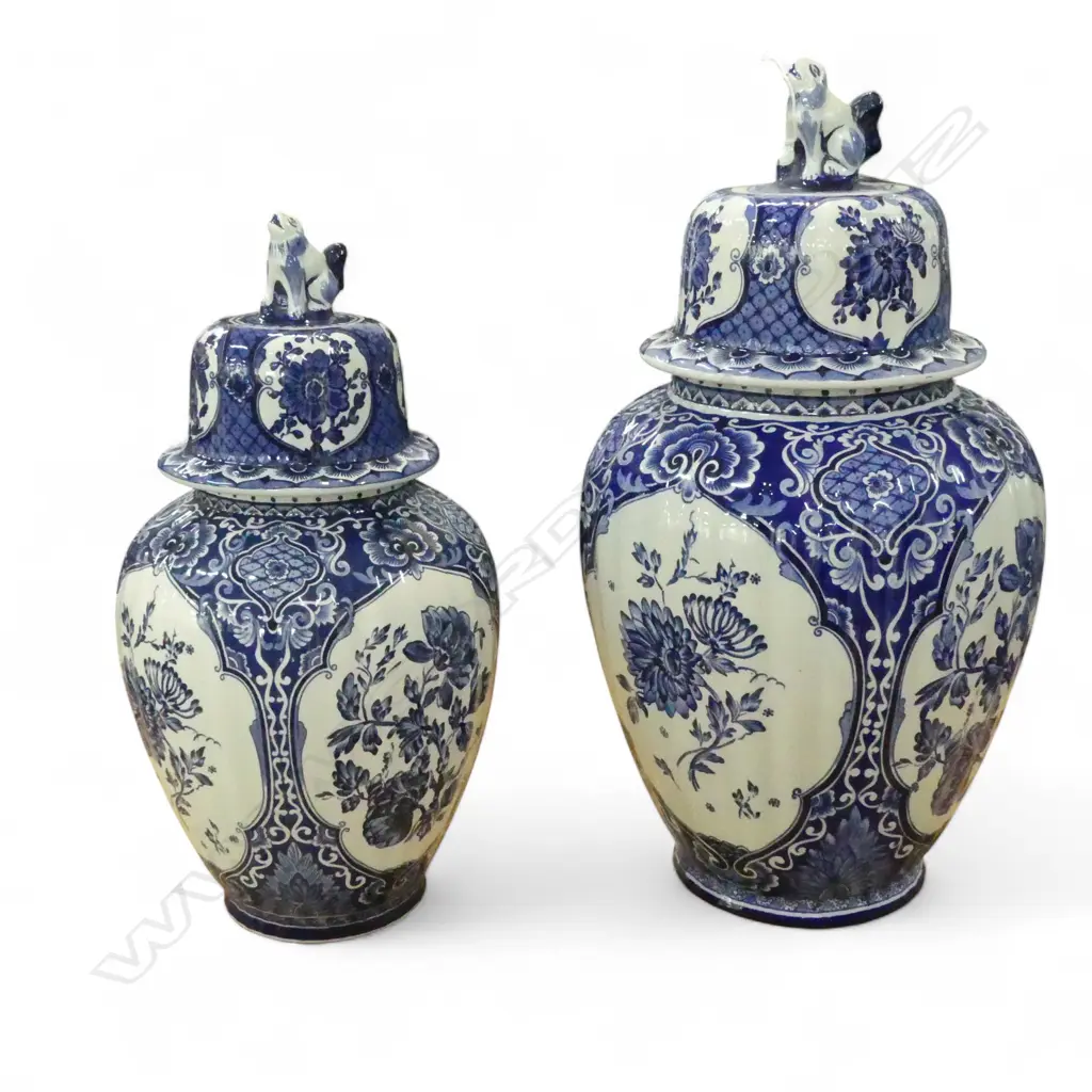 2 BOCH DELFT LIDDED JARS H.450, 400mm Image 1++