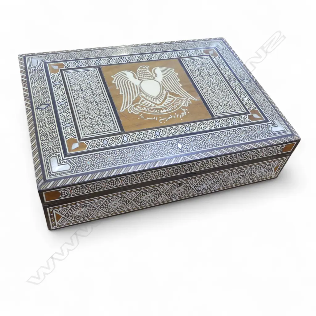BONE & MOP INLAID MIDDLE EASTERN BOX 350x255x95mm Image 1++