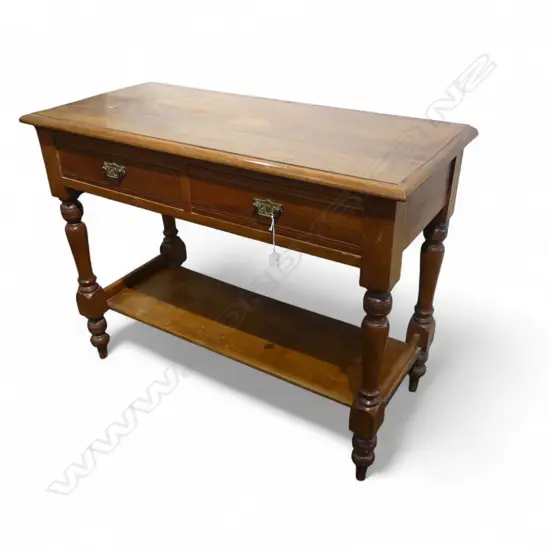 COLONIAL RIMU SIDE TABLE w. 2 FREIZE DRAWERS, FAULTS 990x445x760mm