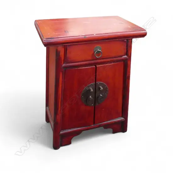 SMALL ORIENTAL RED LACQUER SIDE TABLE 400x250x550mm