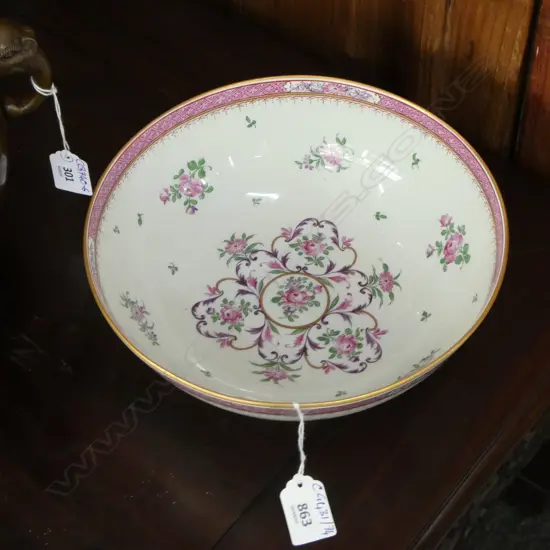 REPRODUCTION 18thC STYLE PORCELAIN BOWL 235mm dia, HAIRLINES