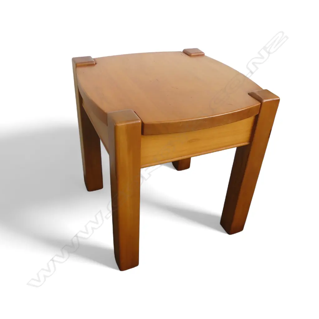 RIMU SIDE TABLE 500x500x520mm Image 1++