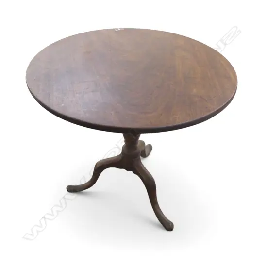 GEORGIAN MAHOGANY TILT TOP TABLE H.700mm, 765mm dia