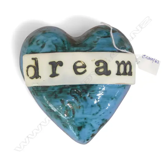 STUDIO POTTERY 'DREAM' HEART H.175mm