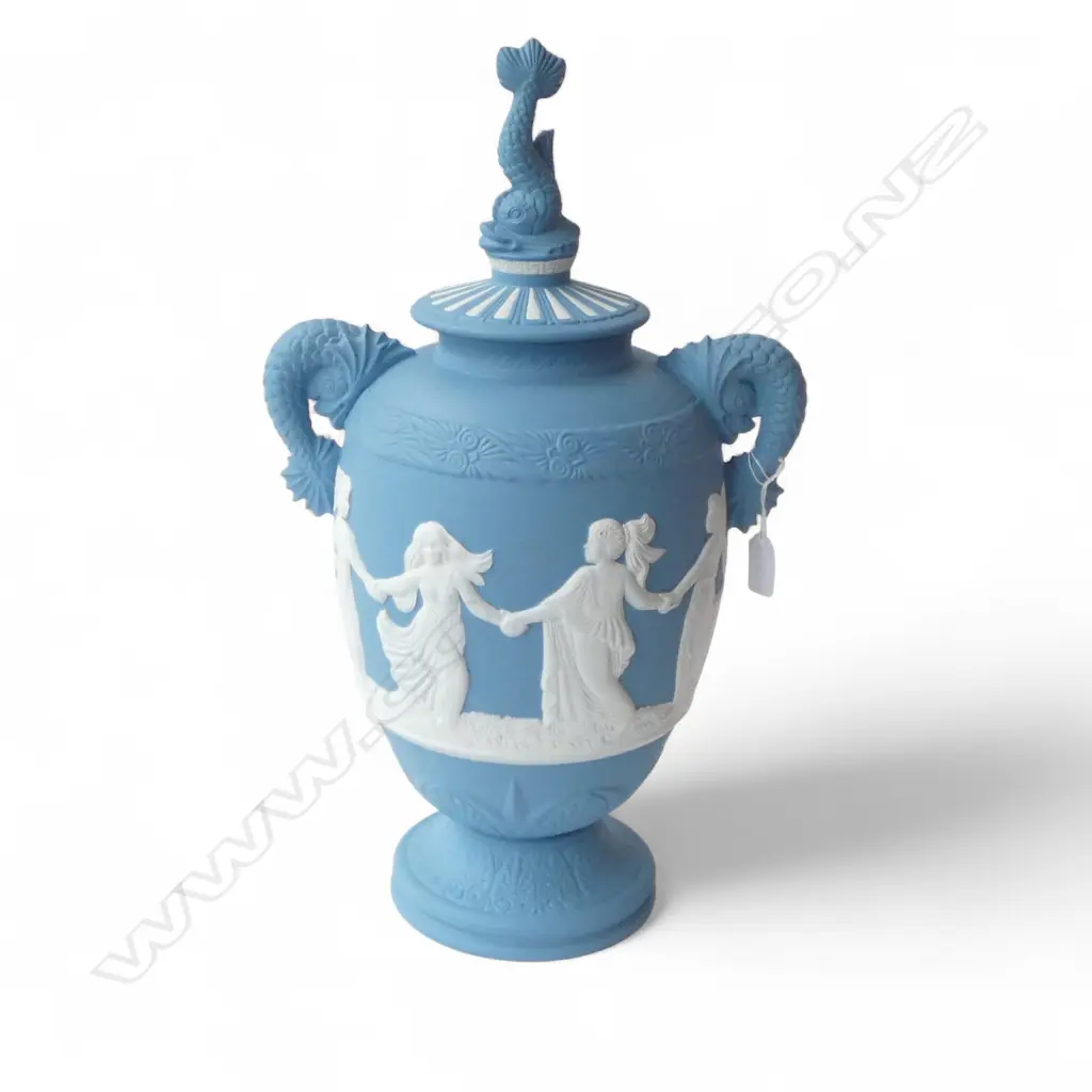 LARGE JASPERWARE URN stamped byron bay moulds 1978 to base H.520mm Image 1++