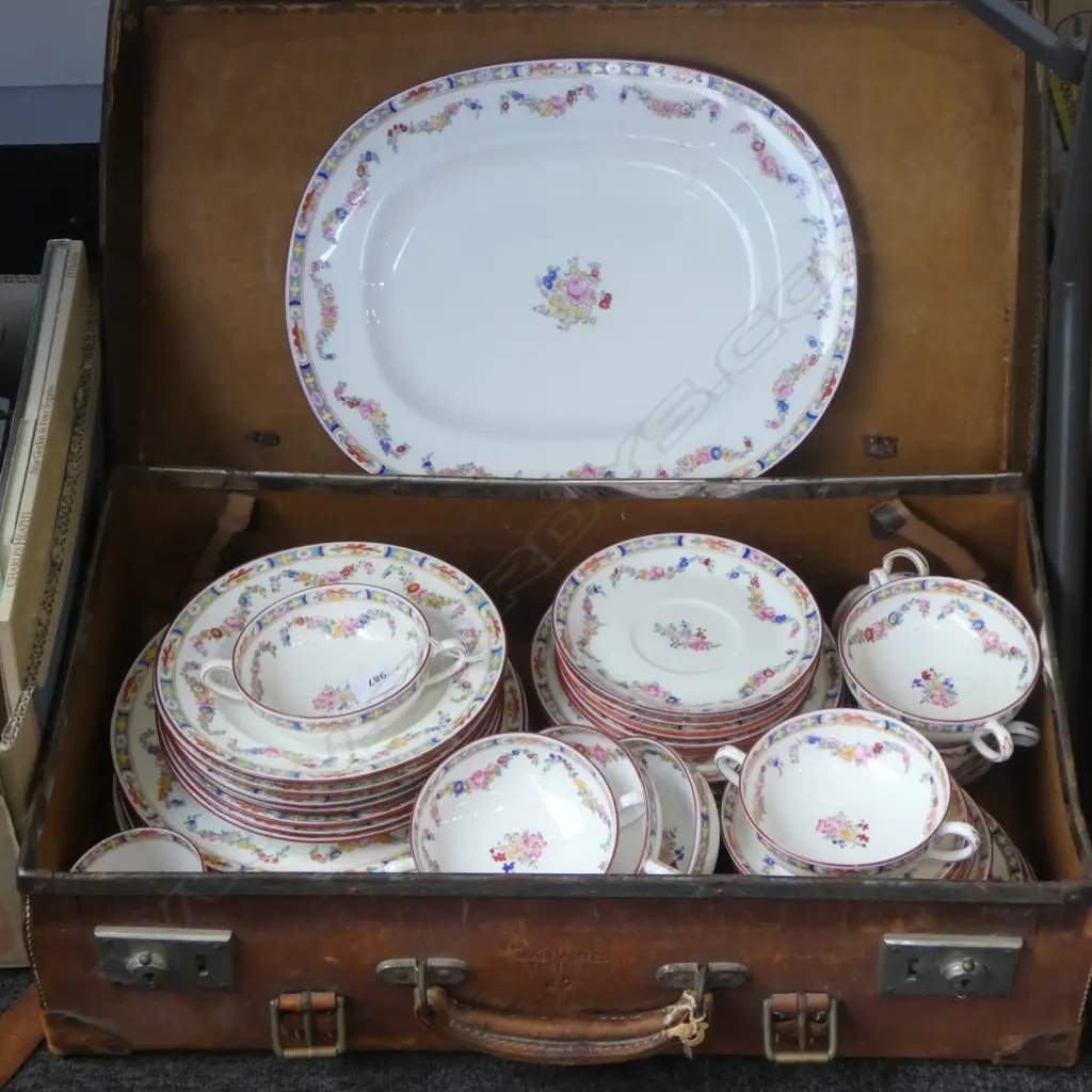 MINTON FLORAL DINNER SERVICE IN SUITCASE Image 1++
