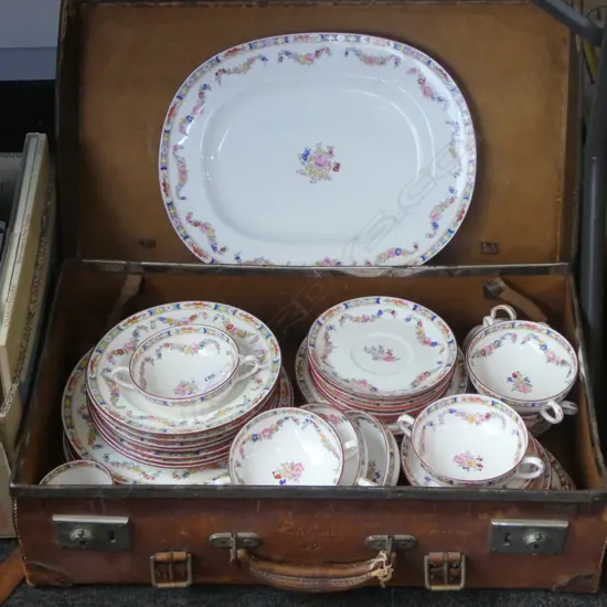 MINTON FLORAL DINNER SERVICE IN SUITCASE