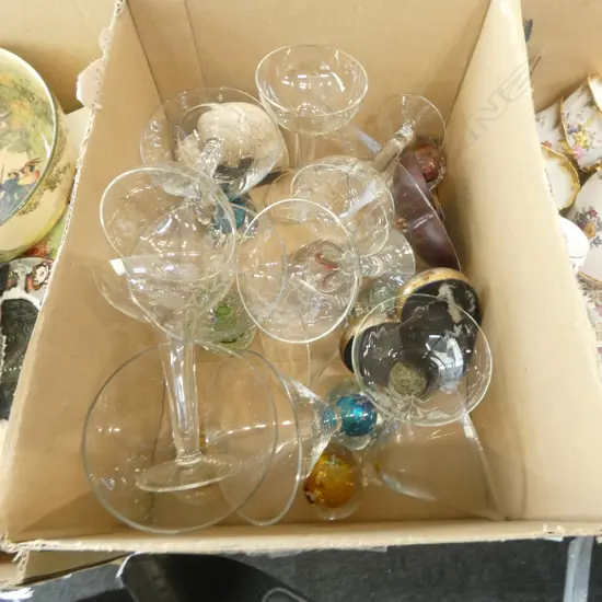 8 ROCCO 'BONFIRE' MARTINI GLASSES (SOME RIMS CHIPPED), 6 HOLLOW STEMS, 3 HEARTS