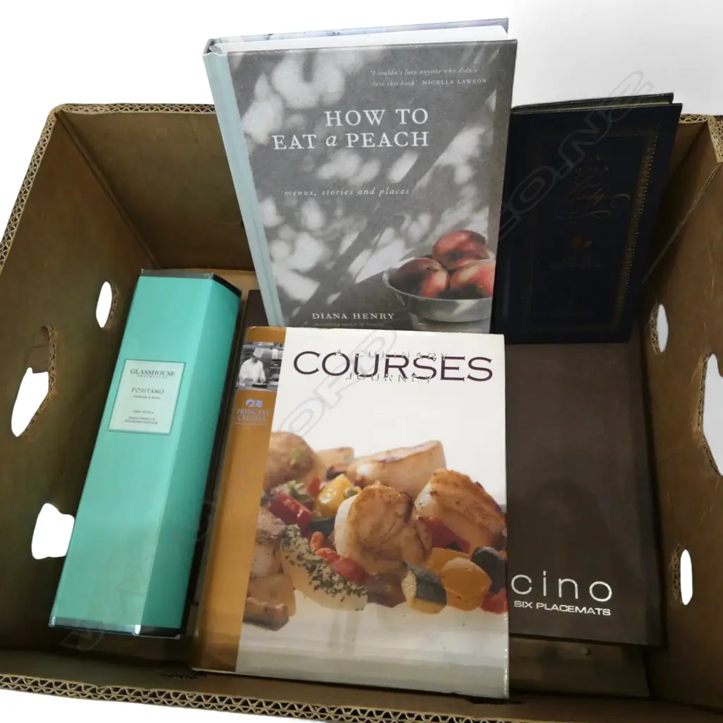 6 CINO PLACEMATS, GLASSHOUSE 'POSITANO' FRAGRANCE DIFFUSER & 3 BOOKS Image 1++