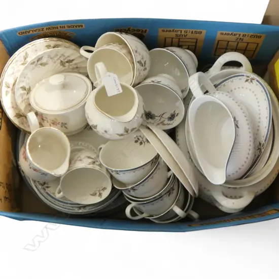 ROYAL DOULTON OLD COLONY PART DINNER SERVICE + CHINA