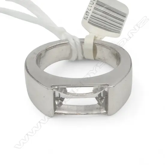 MONT BLANC SILVER & CZ RING, new old stock SIZE M