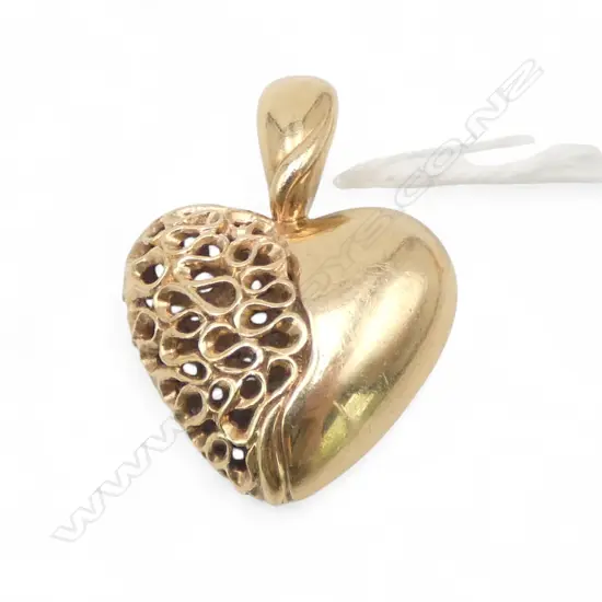 9CT GOLD HEART PENDANT 9.84gms