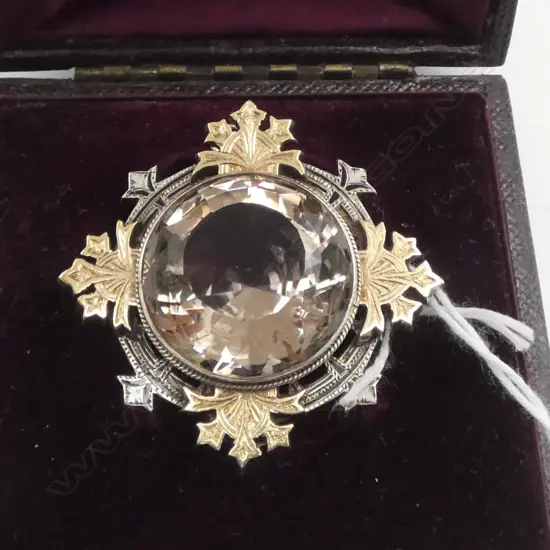 Quality late Victorian boxed heavy silver QUARTZ stone set brooch with gold front & enamelled highlights 32.60gms