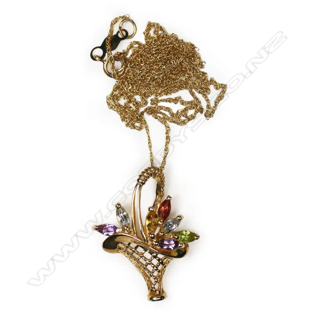 10ct gold gem set basket pendant on chain 2.4gms boxed Image 1++
