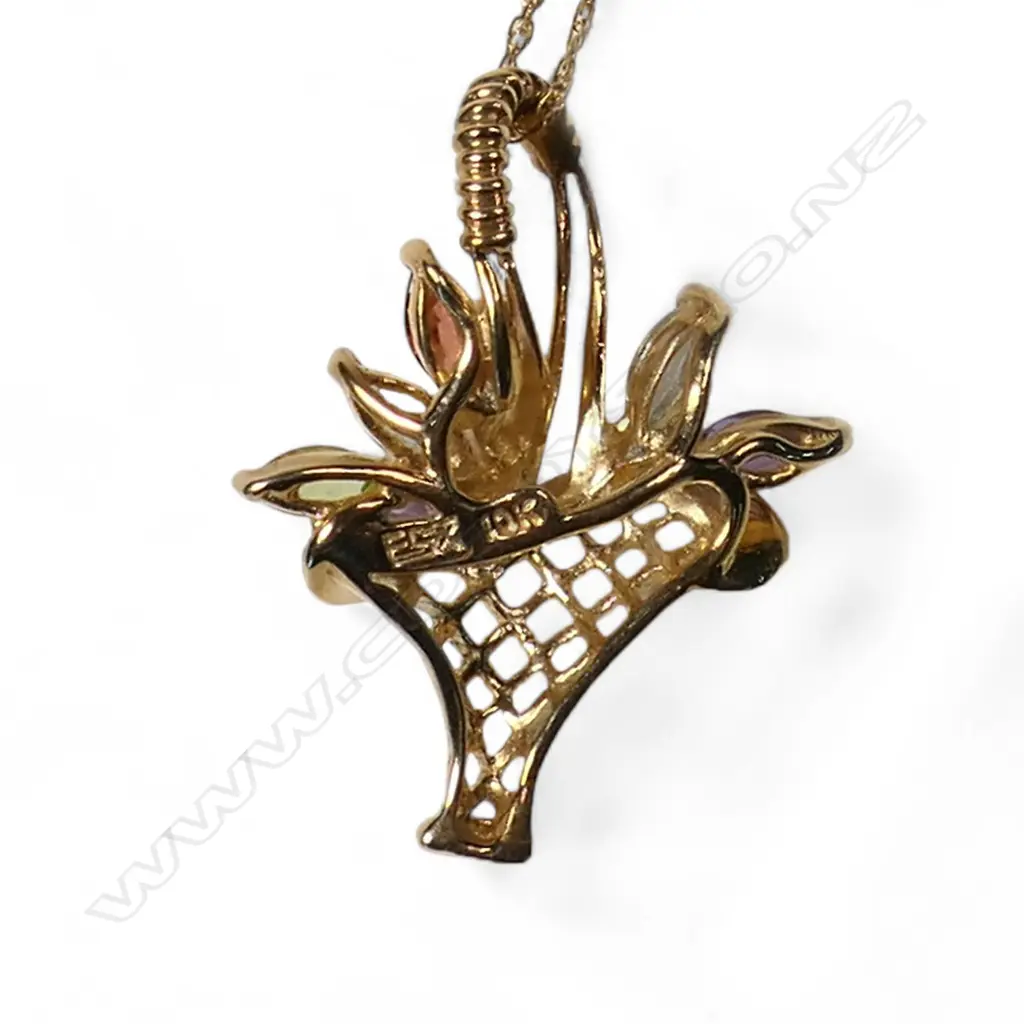 10ct gold gem set basket pendant on chain 2.4gms boxed Image 1++