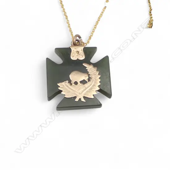 COLONIAL 9CT GOLD & GREENSTONE MALTESE CROSS PENDANT ON 925 SILVER GILT CHAIN, BOXED...
