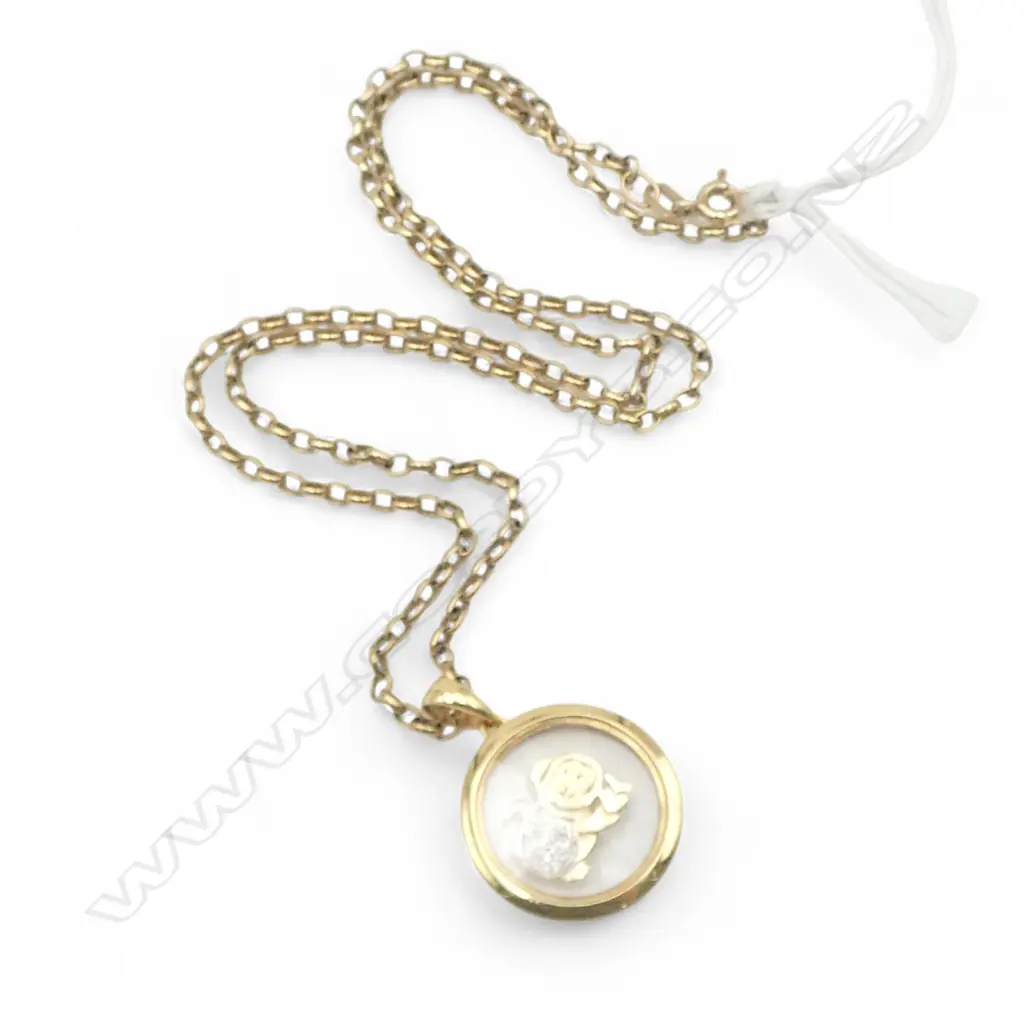 **RTV** 18ct DIAMOND SPINNING MONKEY PENDANT on 9ct CHAIN, 9.1gm 46cm long Image 1++