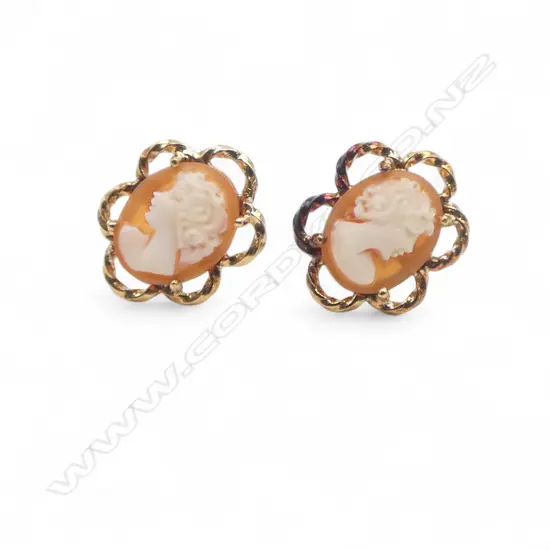PR 9ct CAMEO EARRINGS, STUD BACKS, 2.2gm
