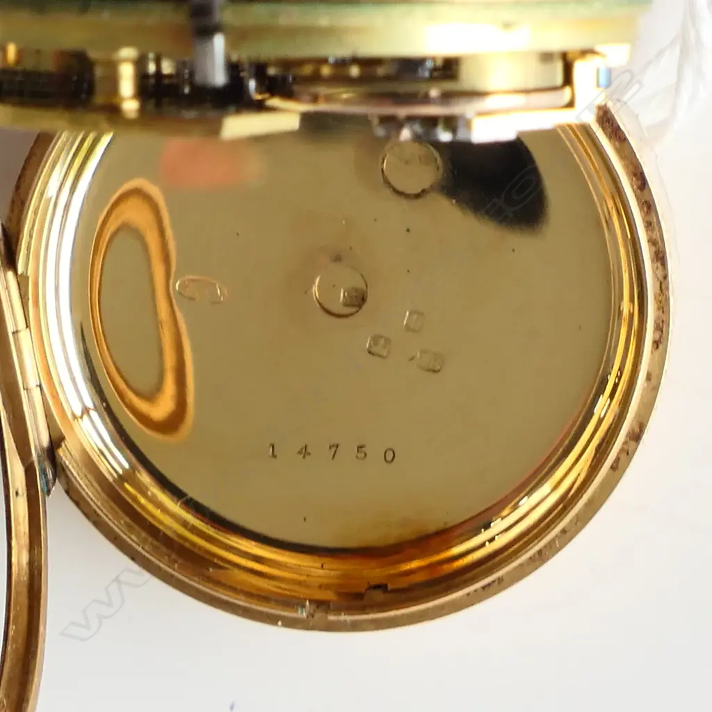 18CT GOLD POCKET WATCH 52.27gms including movement (FAULTED) Image 1++