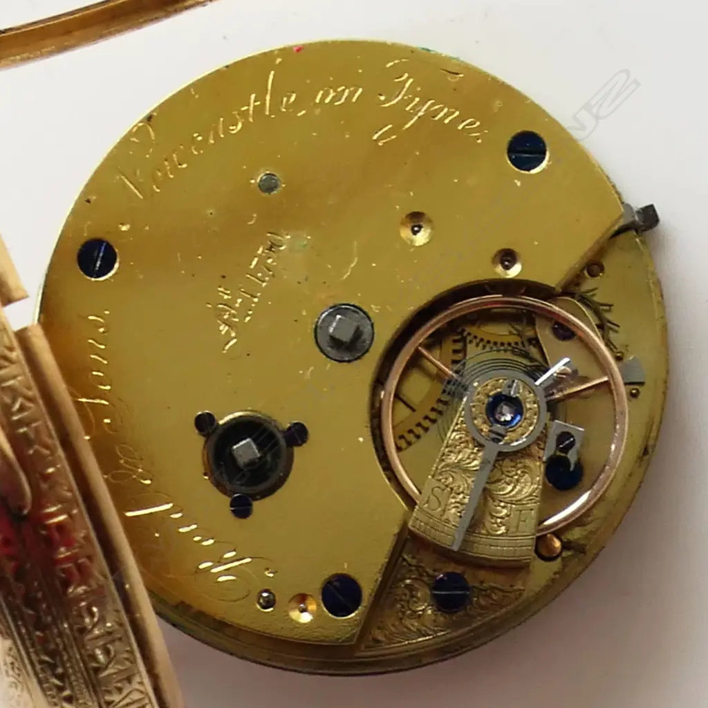 18CT GOLD POCKET WATCH 52.27gms including movement (FAULTED) Image 1++