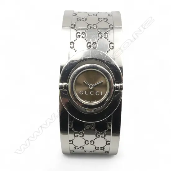 GUCCI LADY'S 'TWIRL' BRACELET WATCH, w ROTATING TIMEPIECE, ORIG BOX