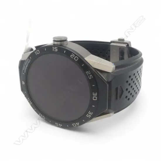 TAG HEUER CONNECTED SERIES E1 SMARTWATCH in box