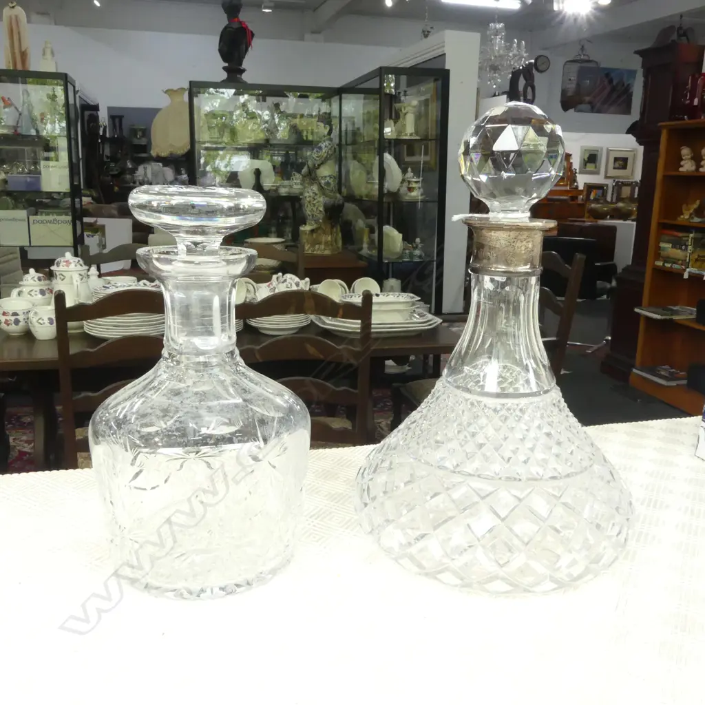 2 CRYSTAL DECANTERS; 1 w. STG SILVER COLLAR H.260mm Image 1++