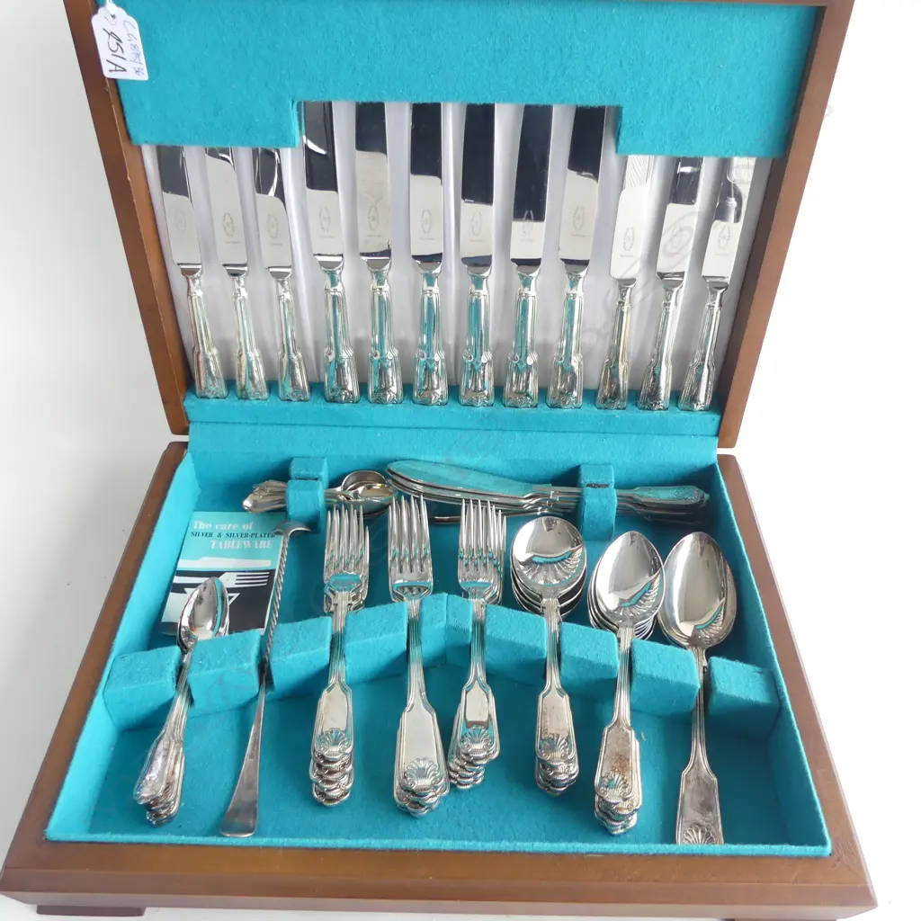 6 PLACE CUTLERY CANTEEN silver plate Fiddle Thread & Shell pattern. GEORGE BUTLER & Co. SHEFFIELD ENGLAND Image 1++