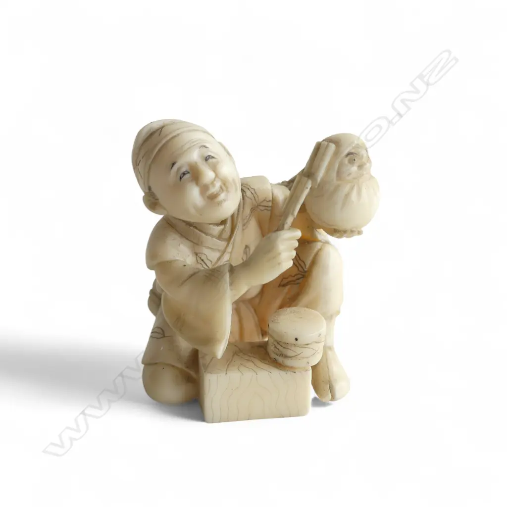 IVORY NETSUKE, MASK MAKER, SIGNED fault Image 1++