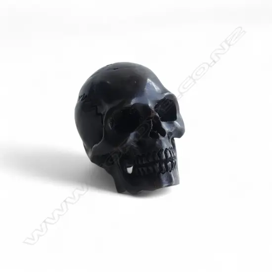 CARVED HORN SKULL NETSUKE