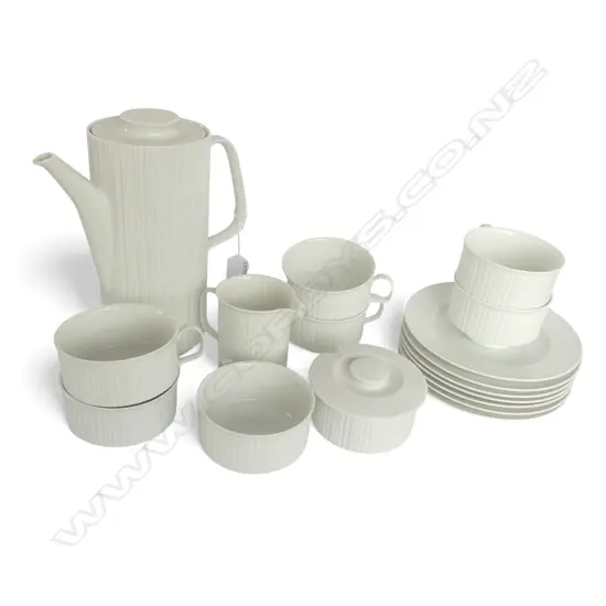 MID CENTURY ROSSANTHAL WHITE PORC COFFEE SERVICE COFFEE POT H230 C/SUGAR 7CSS