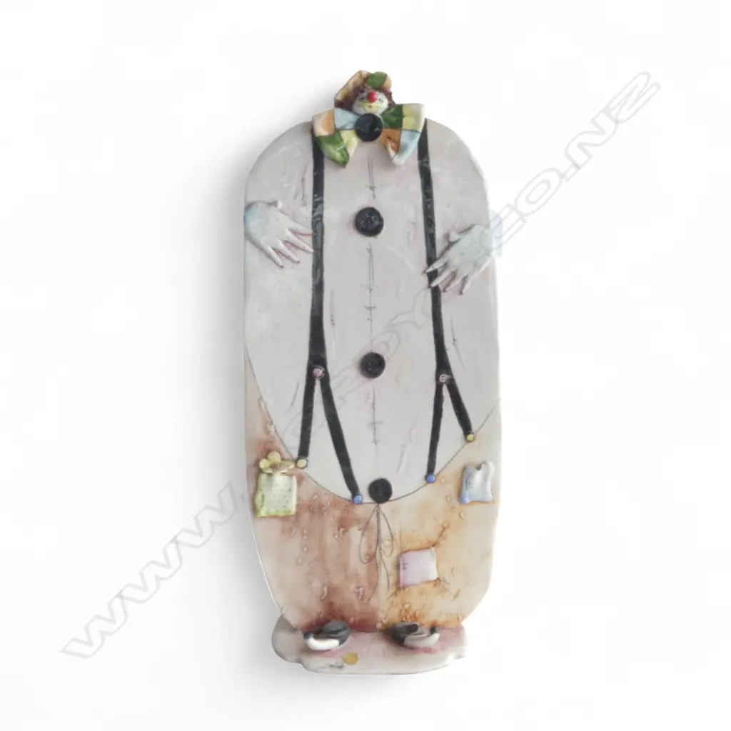A ZAMPIVA CERAMIC CLOWN FIGURINE SIGNED ON BASE 450 mm (H) Image 1++