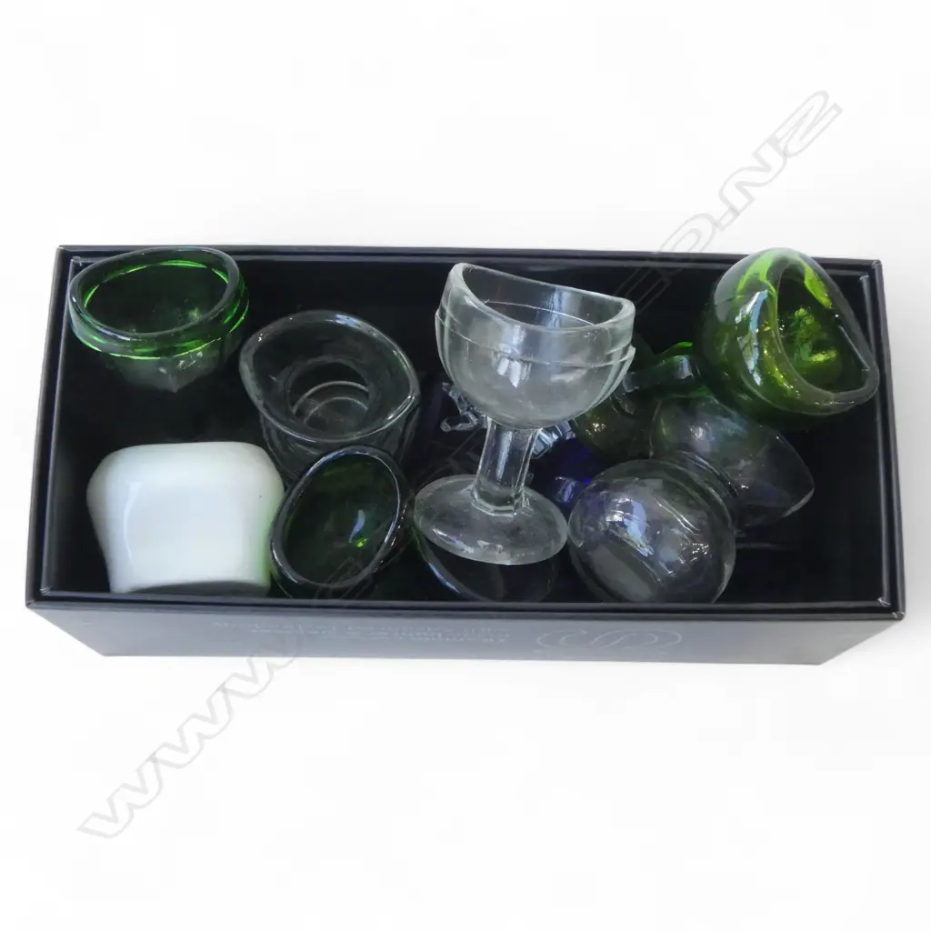 ASST. VINTAGE EYE BATHS + SMALL SWAROVSKI ELEPHANT Image 1++